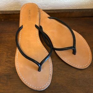 Nine West Flip flops